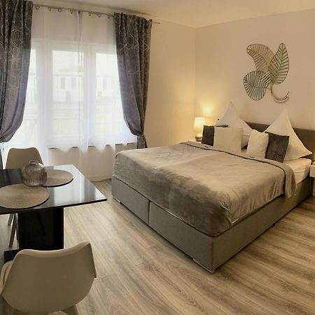 Prime Host Lovely Apartment 카를스루에 외부 사진