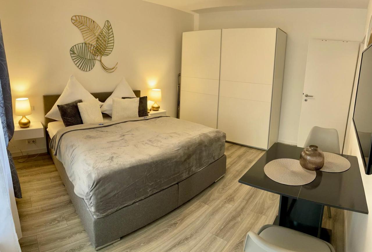 Prime Host Lovely Apartment 카를스루에 외부 사진